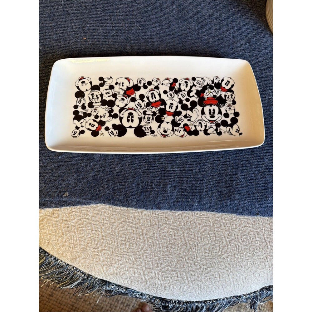 Mickey Mouse Serving Tray. Disney. Great Quality! 13” X 6.5”